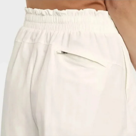 All in Motion Athletic Shorts Womens XXL Cream NEW - Picture 4 of 8